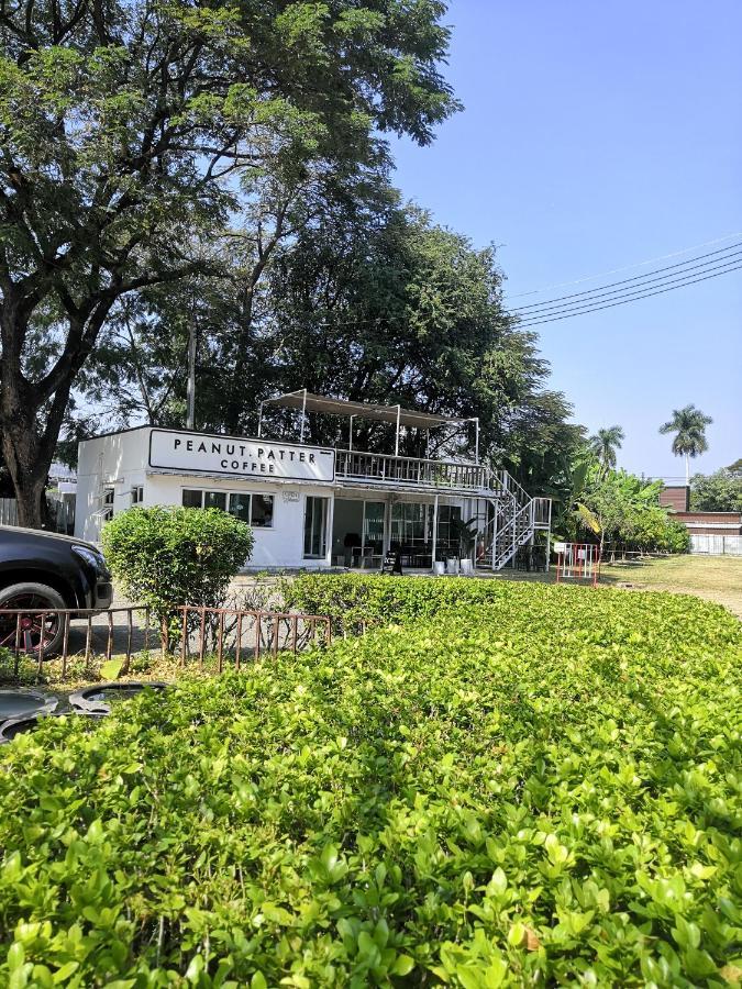 3 Pool With Condo Opposite The Train Station, Near Old City And Nimman Chiang Mai Eksteriør bilde