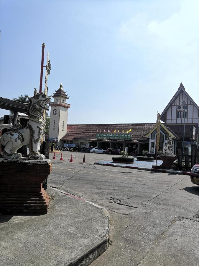 3 Pool With Condo Opposite The Train Station, Near Old City And Nimman Chiang Mai Eksteriør bilde